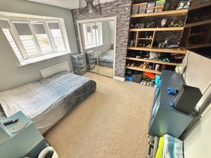 Bedroom- click for photo gallery